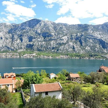 Apartments Krivokapic Prcanj With Bay View Kotor Zewnętrze zdjęcie