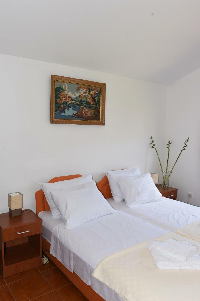 Apartments Krivokapic Prcanj With Bay View Kotor Zewnętrze zdjęcie