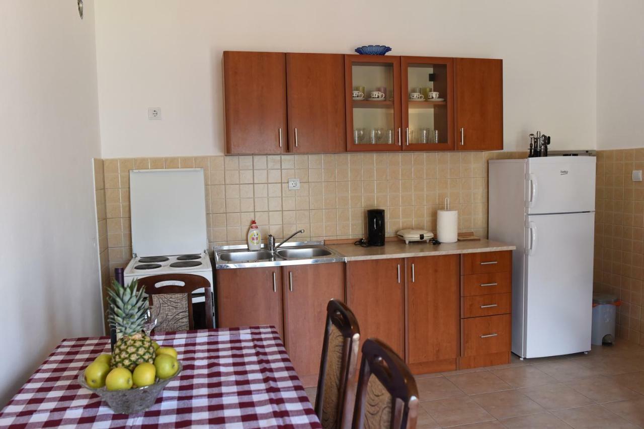 Apartments Krivokapic Prcanj With Bay View Kotor Zewnętrze zdjęcie