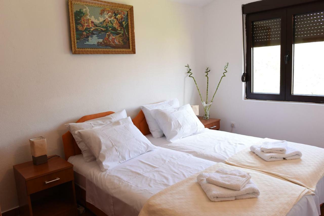 Apartments Krivokapic Prcanj With Bay View Kotor Zewnętrze zdjęcie